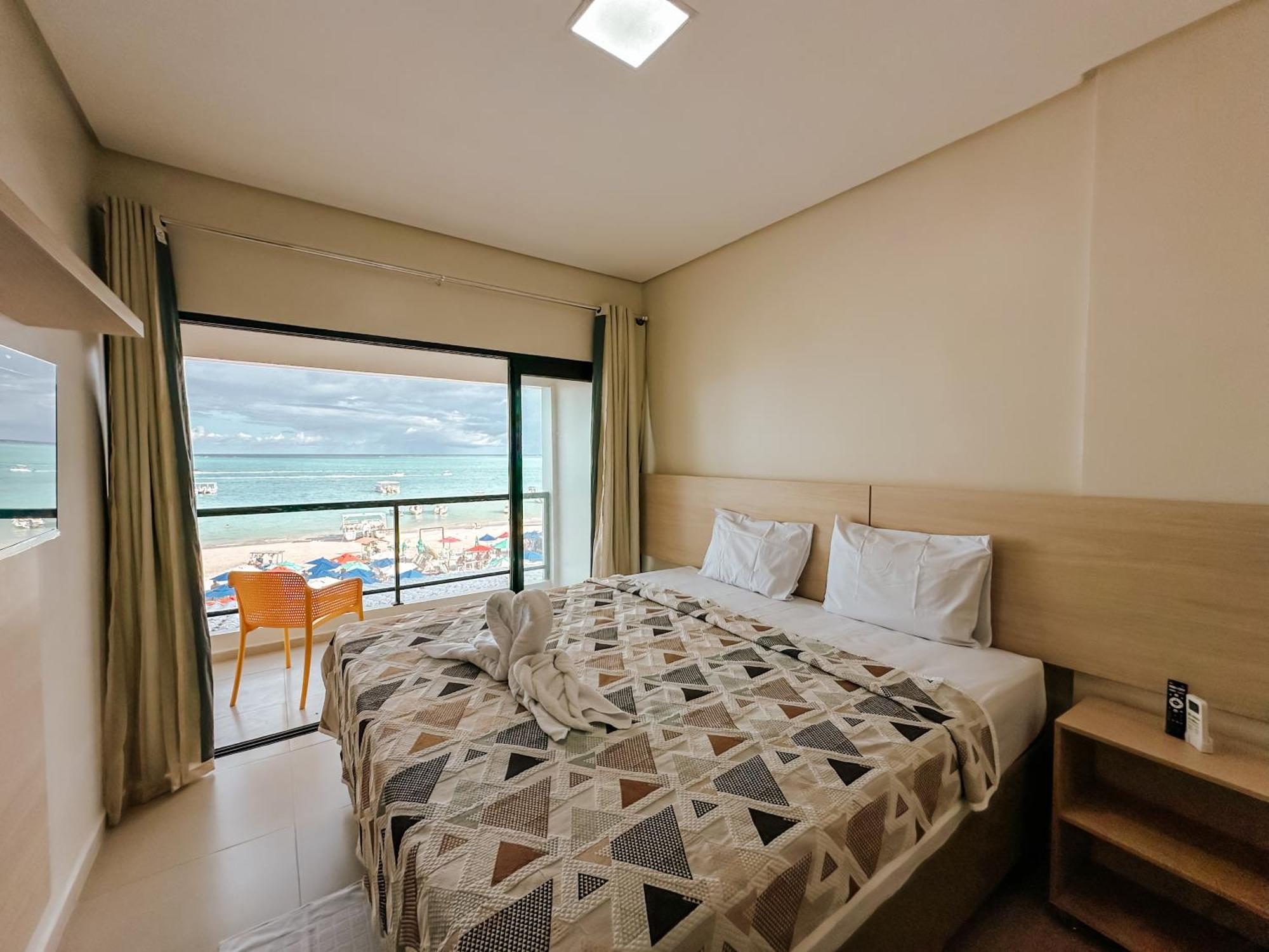 Quarto Triplo Superior com Vista do Mar